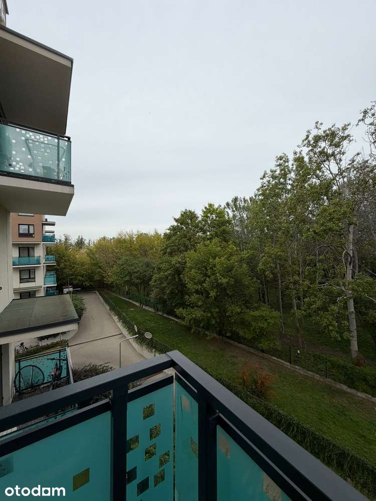 2 POKOJE, ODDZIELNA KUCHNIA, GARAŻ, BALKON