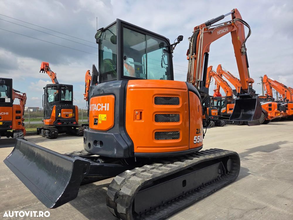 Hitachi ZX55, 5t, 2020, 2.189h, CUPLA RAPIDA HIDRAULICA+3 CUPE, senile cauciuc NOI, inst picon pe brate, inst rotire pe brate, LAMA NIVELARE, ad sapare 5m, latime 2m, ridica 3,2t, Aer cond, posibilitate leasing, STARE FOARTE BUNA-PROMOTIE 41.900 EUR+Tva - 26