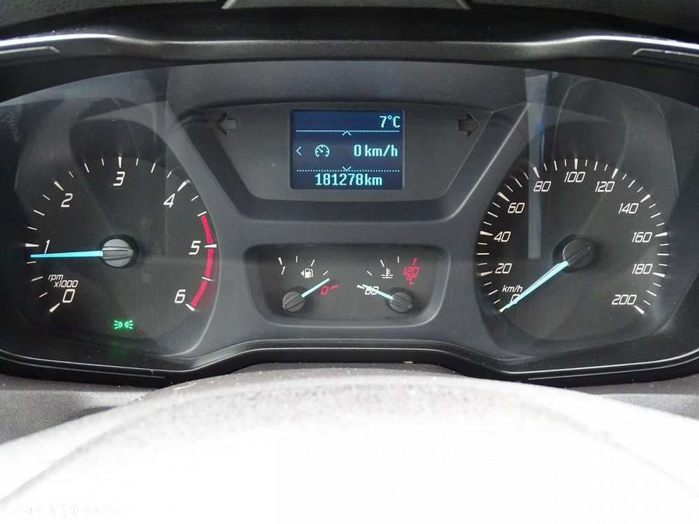 Ford Transit - 17