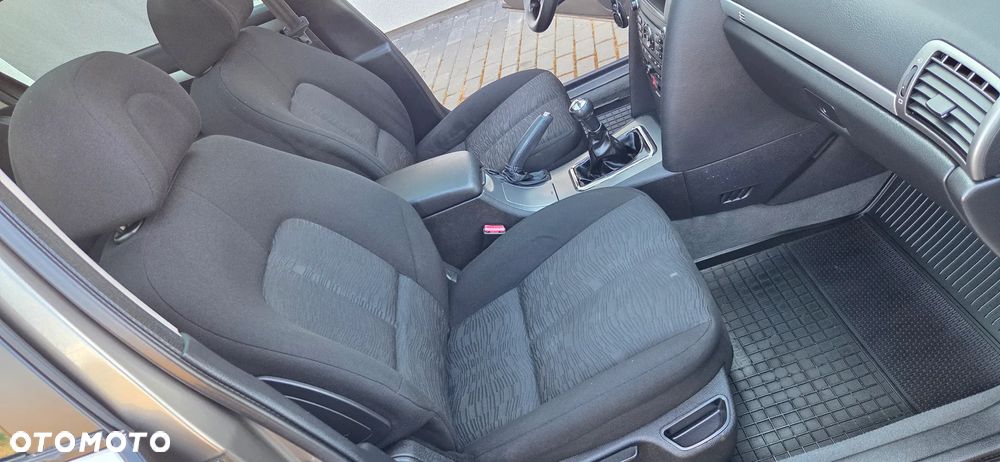 Peugeot 407 HDi 110 - 23