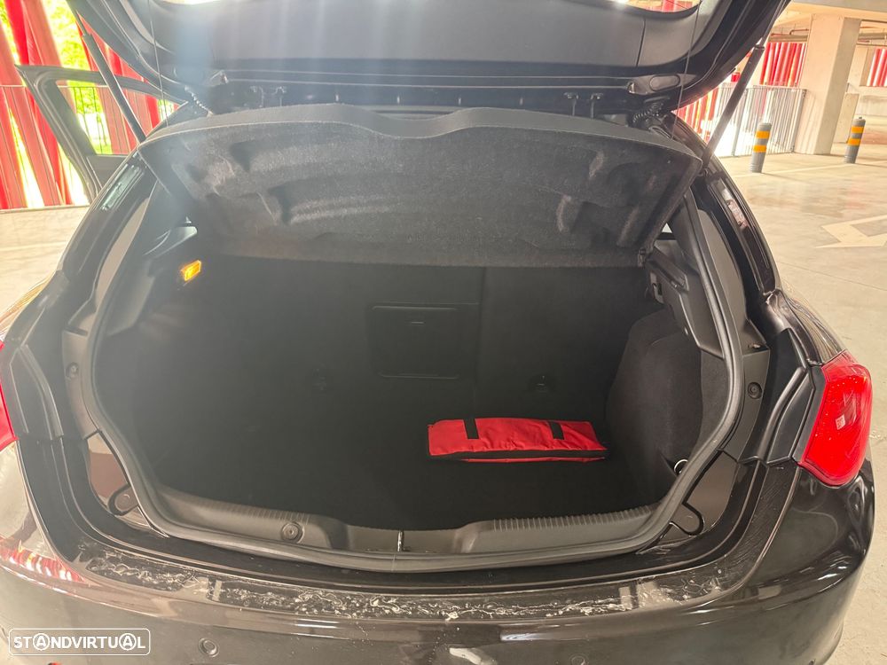 Alfa Romeo Giulietta 1.6 JTDM Veloce - 11