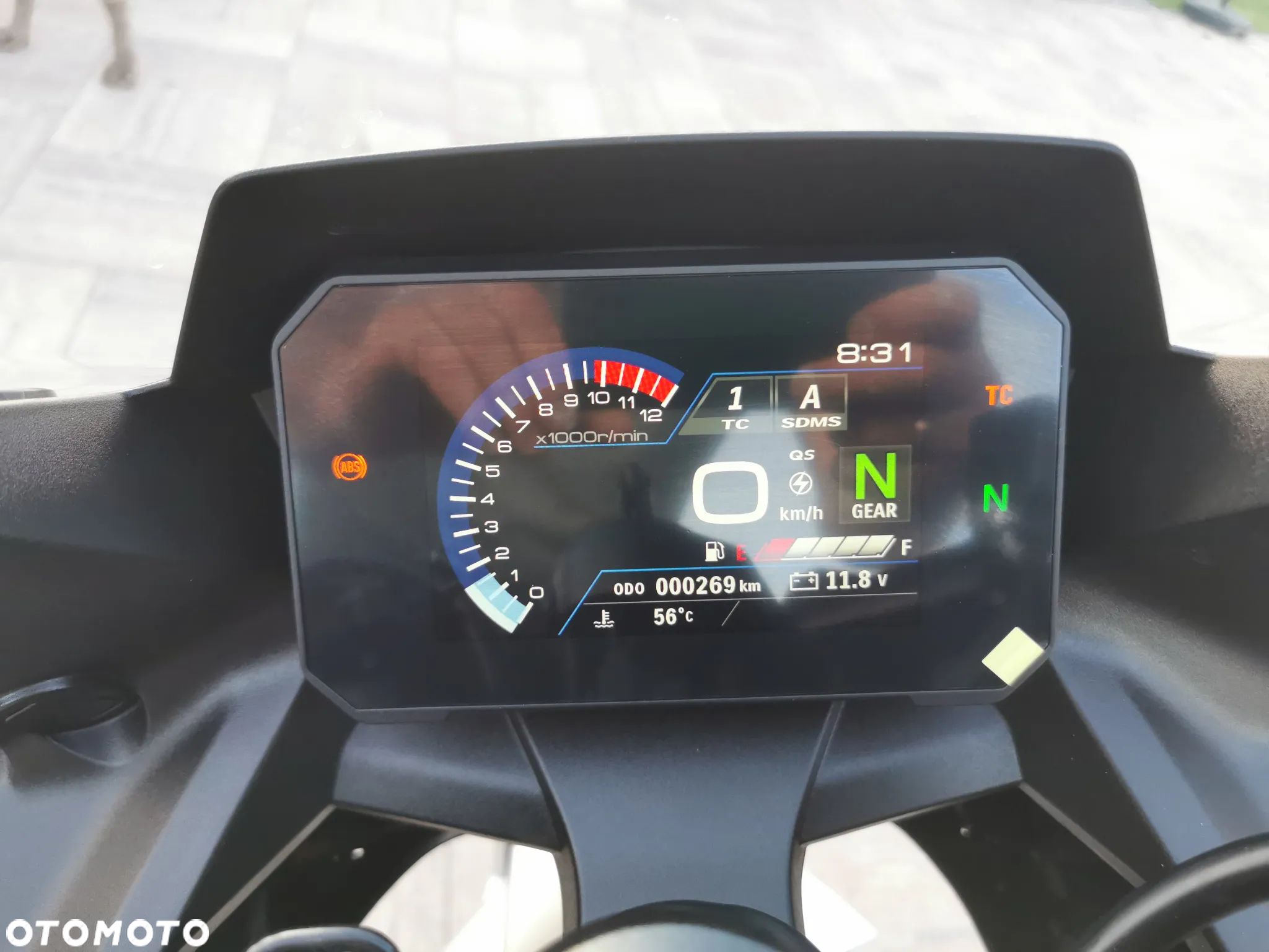 Suzuki GSX - 26