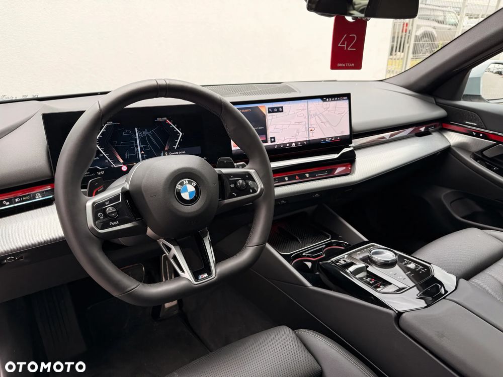 BMW Seria 5 520i - 26