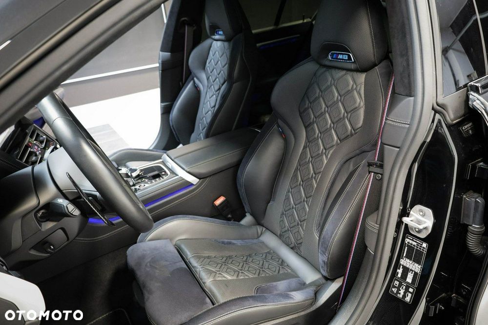 BMW Seria 8 - 25