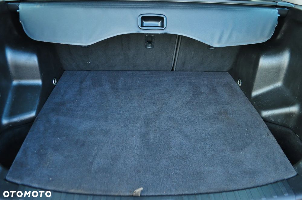 Land Rover Freelander II 2.2TD E - 9