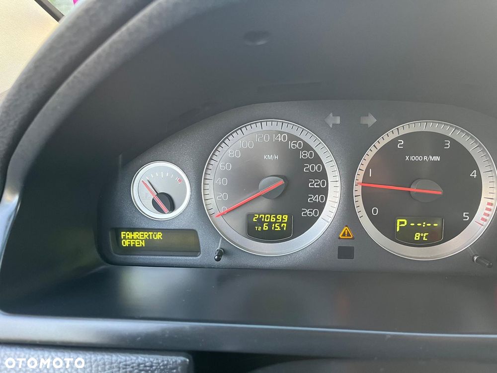 Volvo XC 90 D5 AWD Momentum - 11