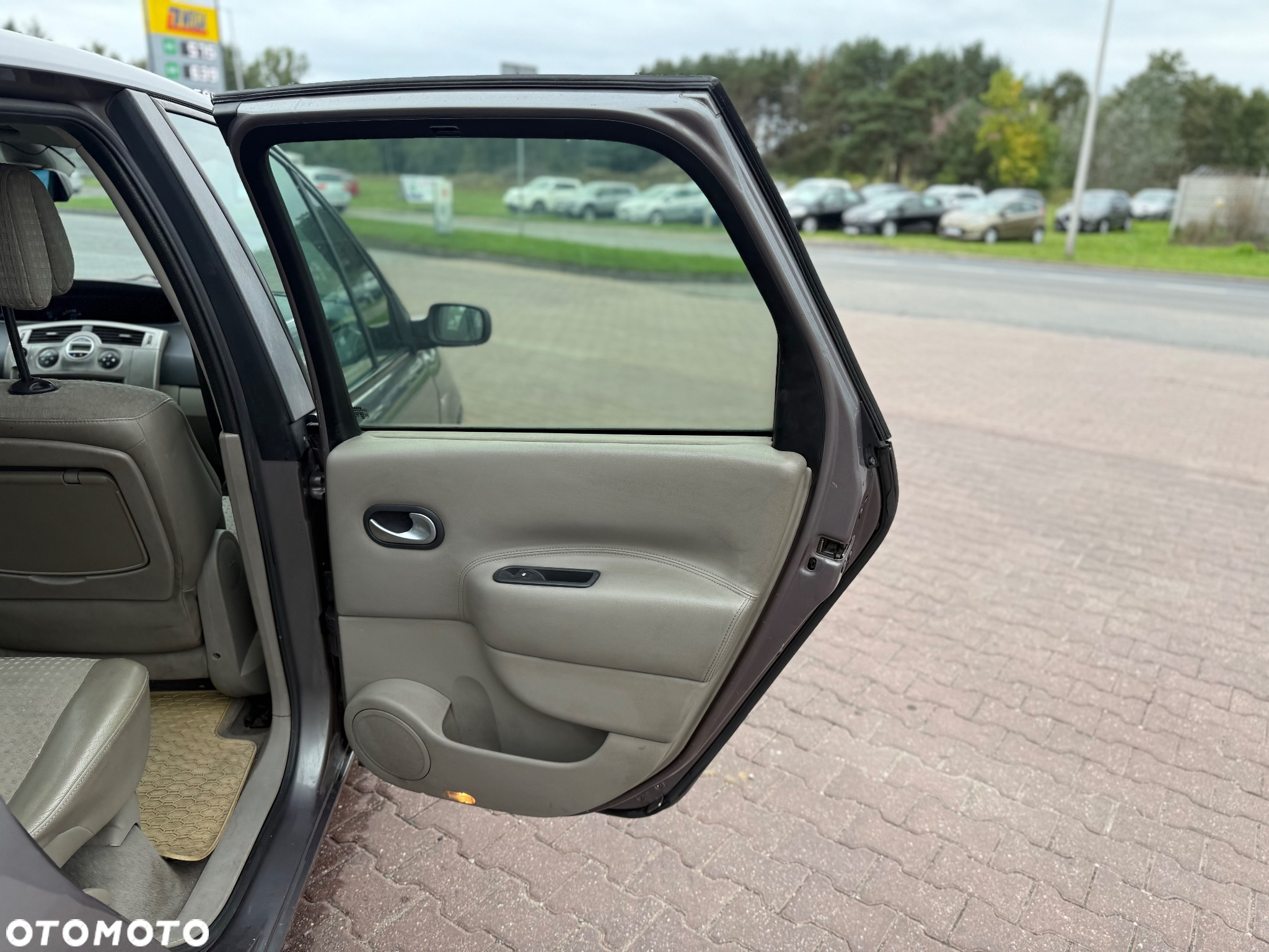 Renault Grand Scenic Gr 1.9 dCi Confort Expression - 17