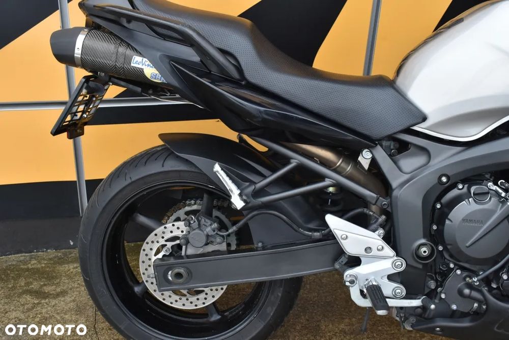 Yamaha FZ6 - 6