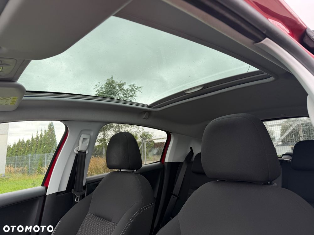 Peugeot 208 - 17