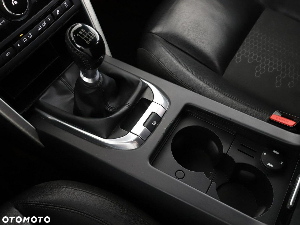 Land Rover Discovery Sport - 27