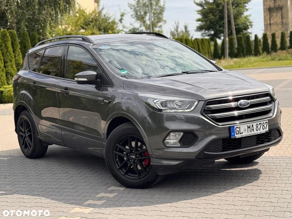 Ford Kuga 1.5 EcoBoost 2x4 ST-Line - 2
