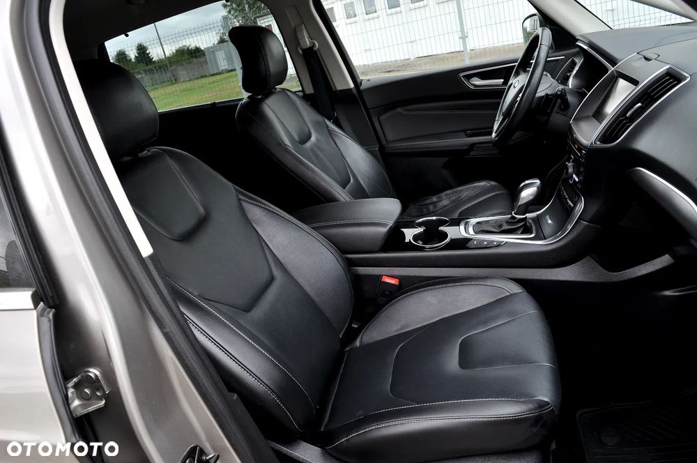 Ford S-Max - 25