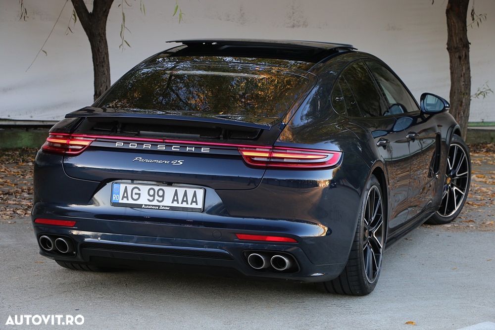 Porsche Panamera - 10