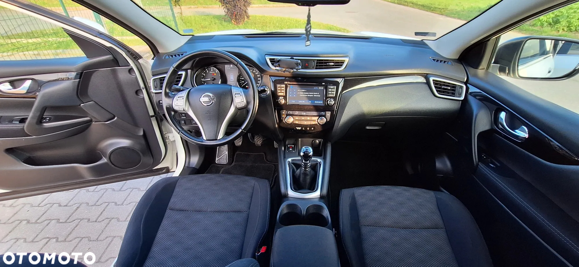 Nissan Qashqai 1.2 DIG-T N-Connecta - 11