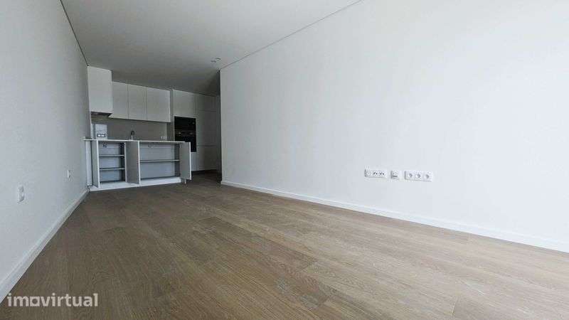 Apartamento T2 - Grandes Vistas\ Varanda\ L. Garagem, Centro V.N.Gaia - Grande imagem: 4/12