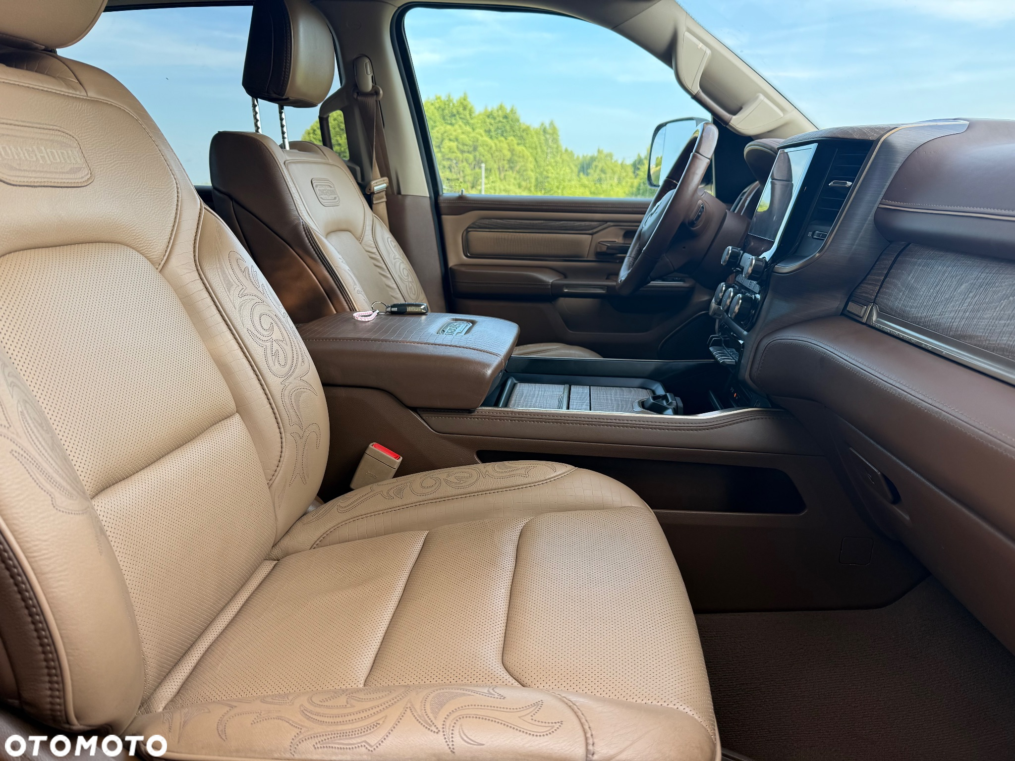 Dodge RAM 1500 5.7 4x4 - 19
