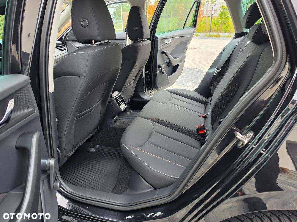 Skoda Kamiq 1.0 TSI Ambition DSG - 28