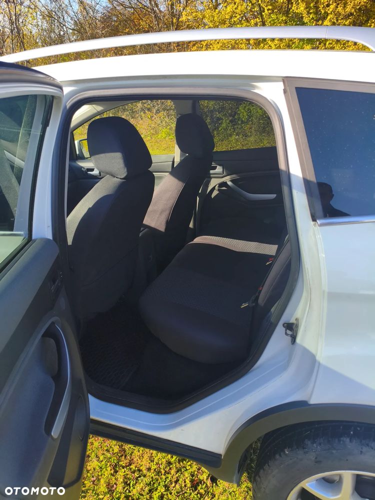 Ford Kuga - 7