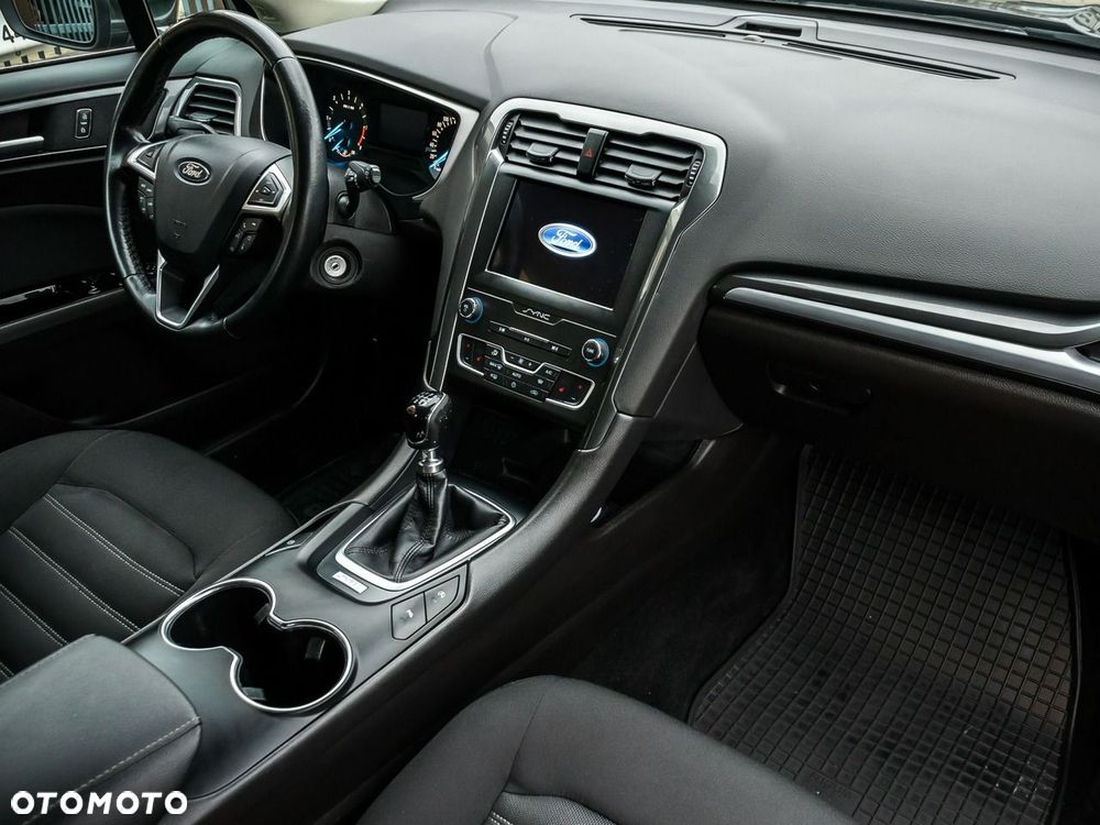 Ford Mondeo - 25