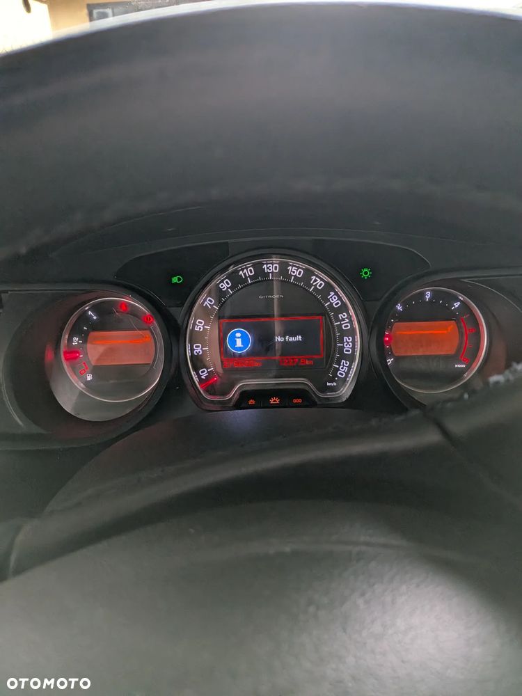 Citroën C5 2.0 HDi Exclusive - 16