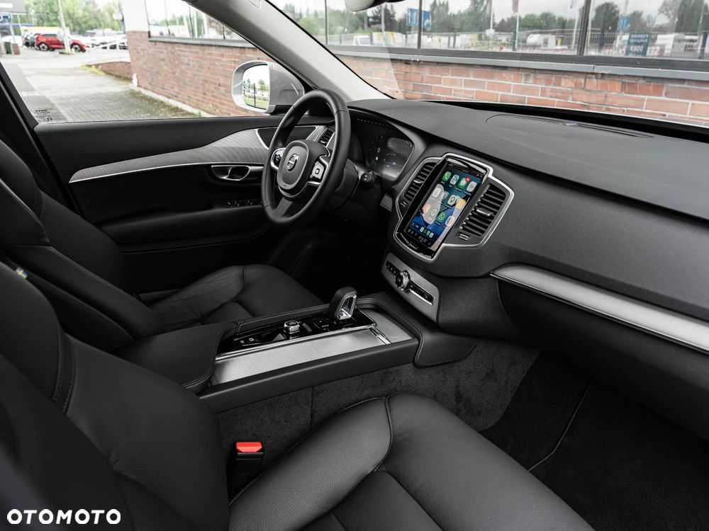 Volvo XC 90 - 25