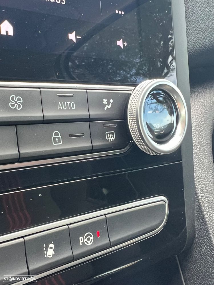 Renault Mégane Sport Tourer 1.6 E-Tech Plug-In Hybrid R.S. Line - 11