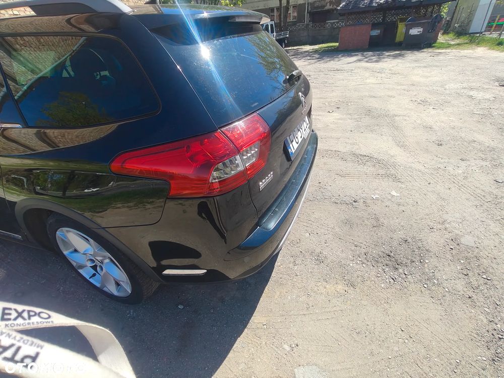 Citroën C5 HDi 140 FAP CrossTourer - 8