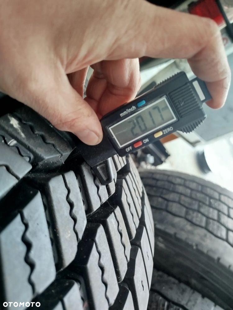 315/80R22.5 156L Continental Scandinavia HD3 4x97% bieżnika używane 1 miesiąc czasu. Założone w Styczniu. - 7