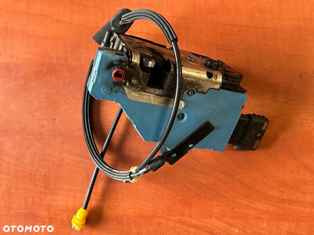 Zamek tylnych prawych drzwi PEUGEOT 307 - 1