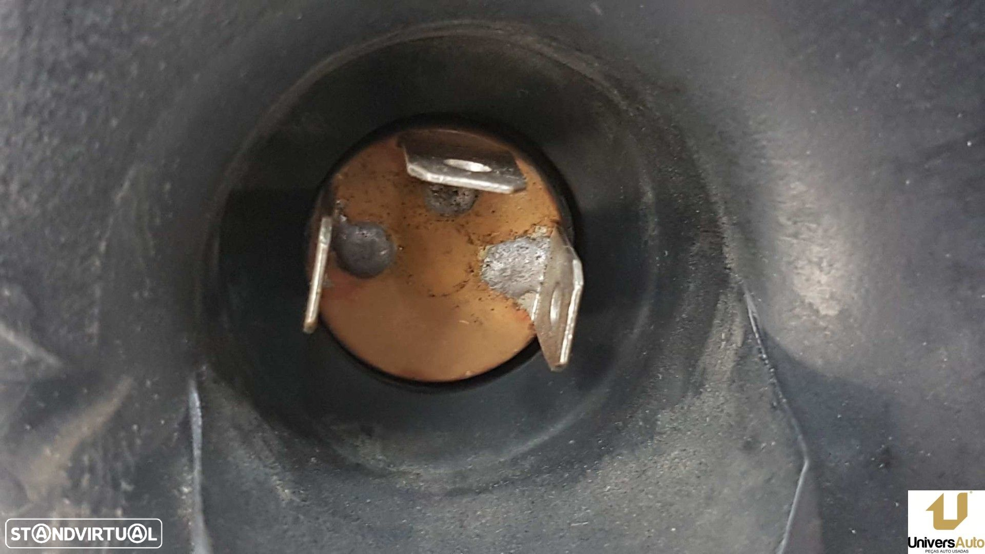 FAROL DIREITO NISSAN MICRA (K11) COMFORT - 6