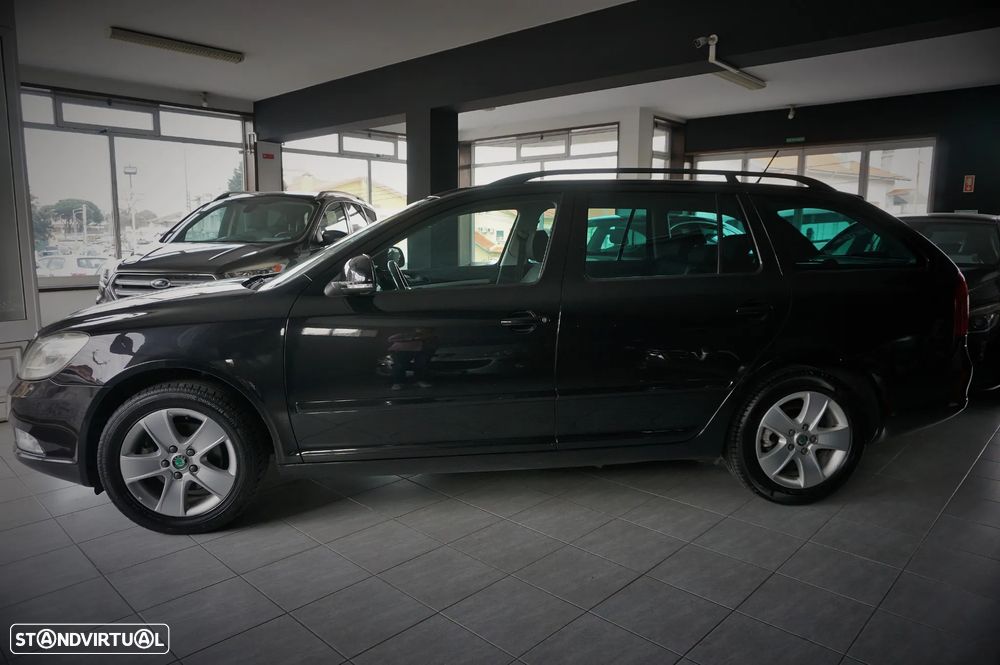 Skoda Octavia Break 1.6 TDi Elegance Pack - 4