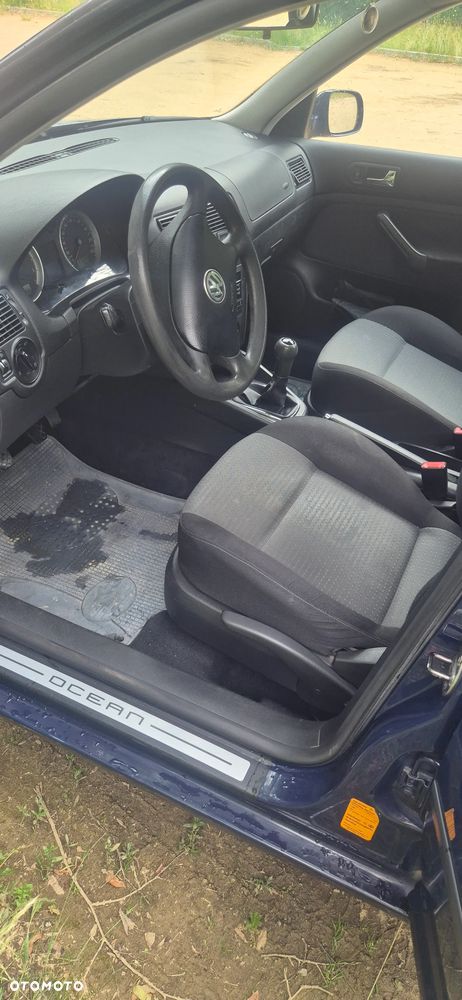 Volkswagen Golf - 16