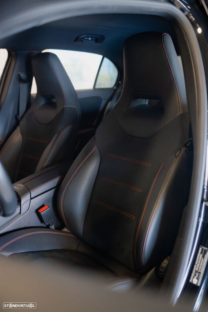 Mercedes-Benz A 250 e 8G-DCT AMG Line - 27