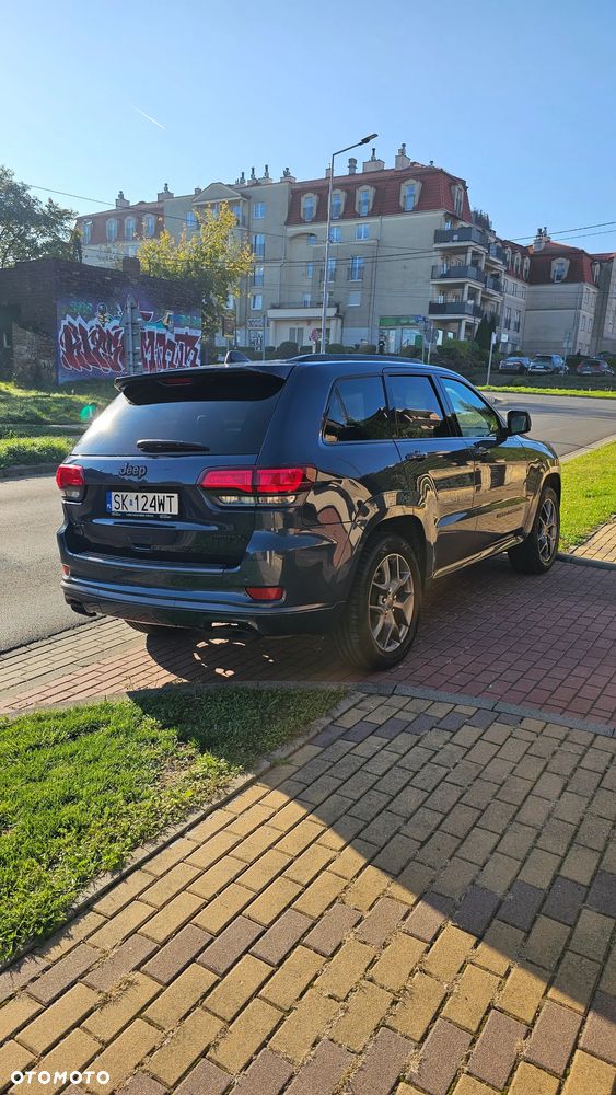 Jeep Grand Cherokee - 4