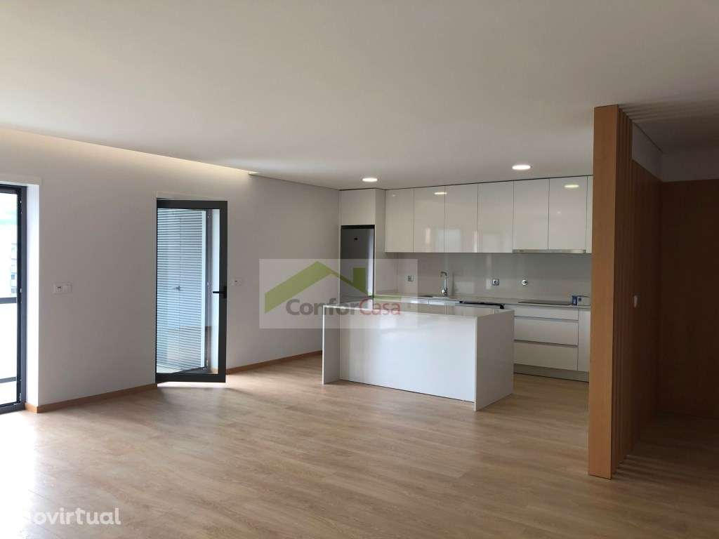 Apartamento T3 - Ar condicionado-amplas varandas- 2 Boxs -Gualtar - Grande imagem: 2/16