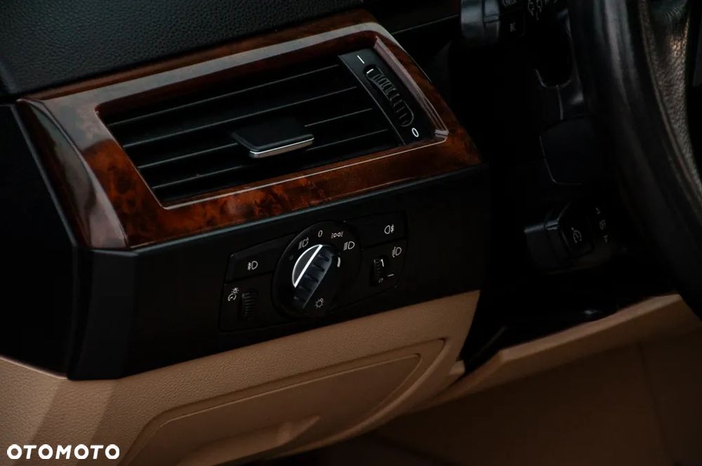 BMW Seria 5 - 13