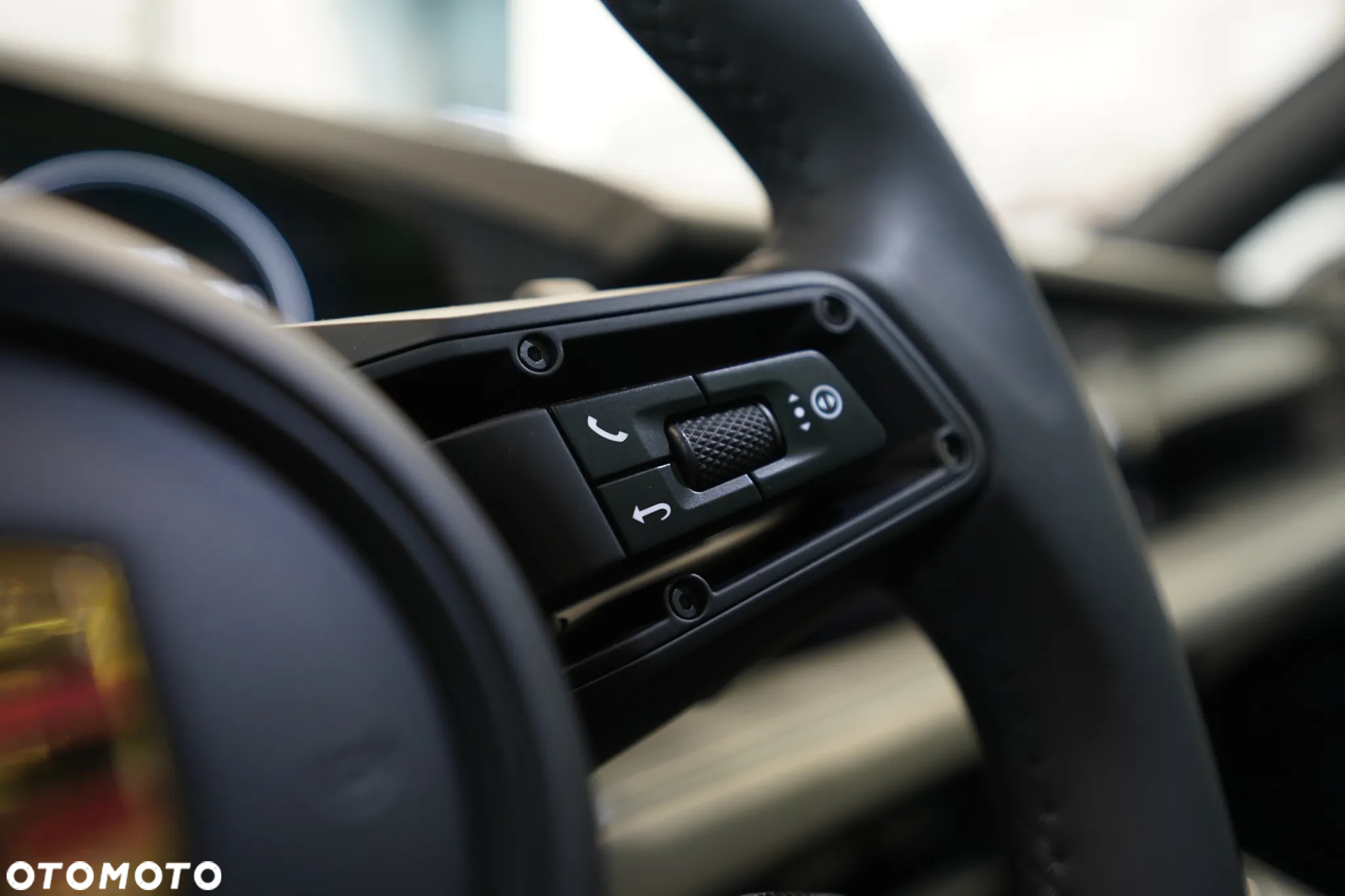 Porsche Cayenne Standard - 21