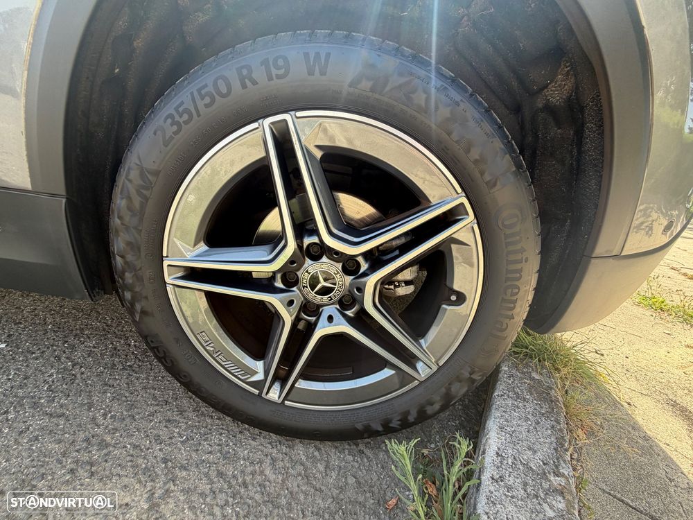 Mercedes-Benz GLA 180 d AMG Line - 11