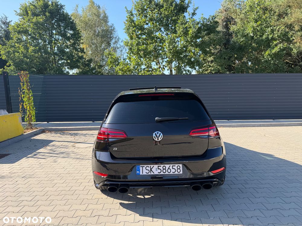 Volkswagen Golf - 4