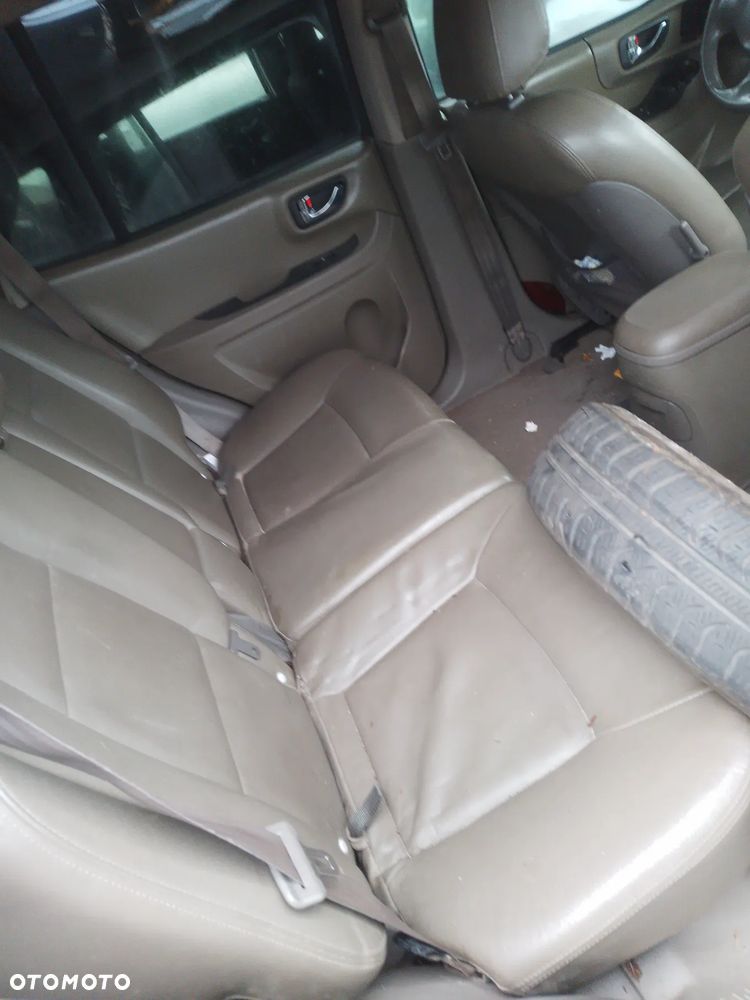 HYUNDAI SANTA FE I 00-03 G4JS 2.4 16V  BELKA ZAWIESZENIA TYŁ - 30