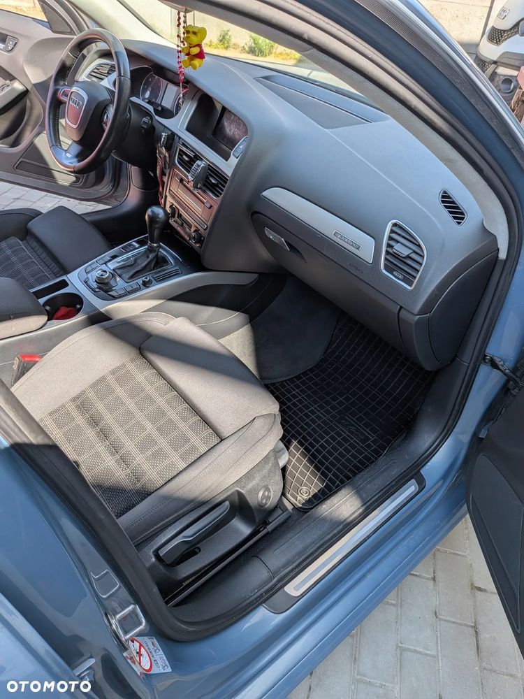 Audi A4 Avant 3.0 TDI Quattro S tronic - 13