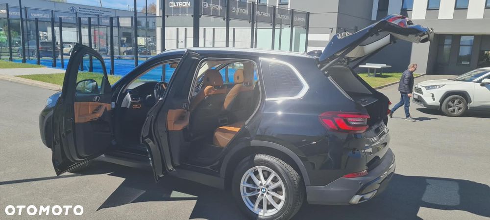 BMW X5 xDrive40i - 18