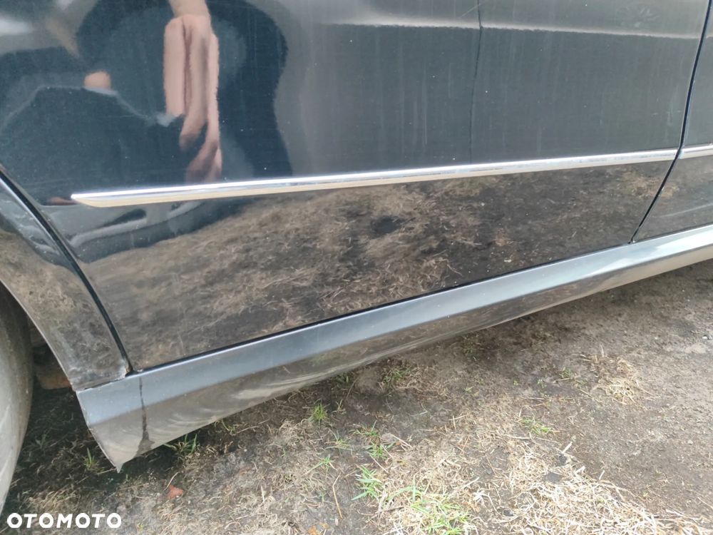 drzwi tył lewe / prawe kompletne (jak na aucie) CZARNE 040 do MERCEDES w212 09- e klasa KOMBI - 5