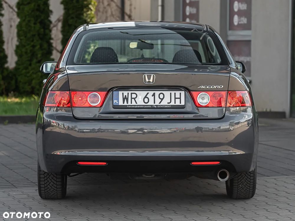 Honda Accord - 11