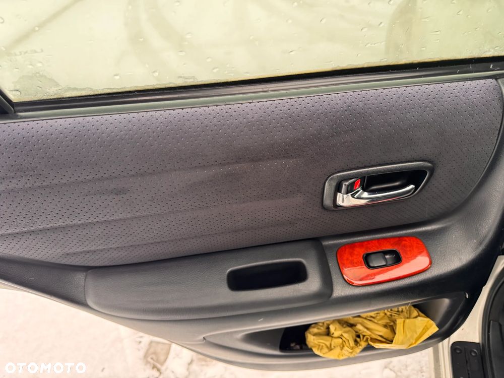 Lexus IS 300 Prestige - 13