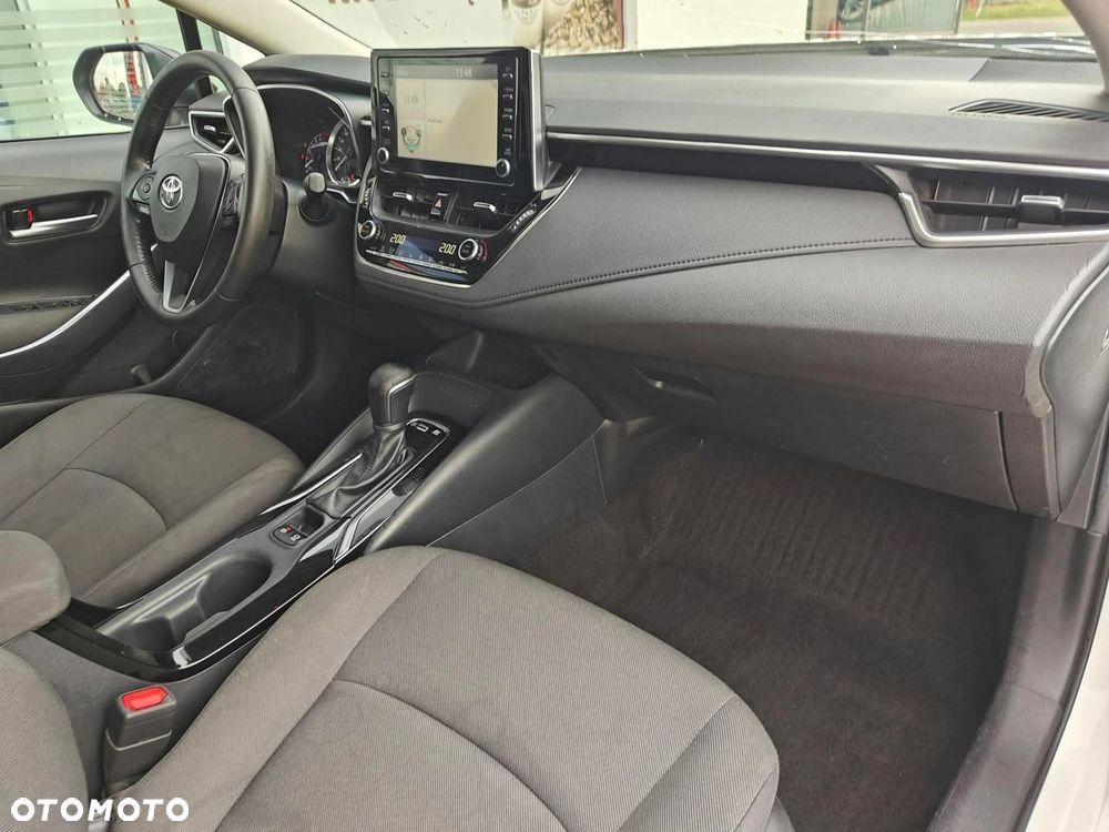 Toyota Corolla - 12