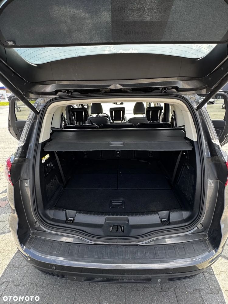 Ford S-Max 2.0 EcoBlue Titanium - 24