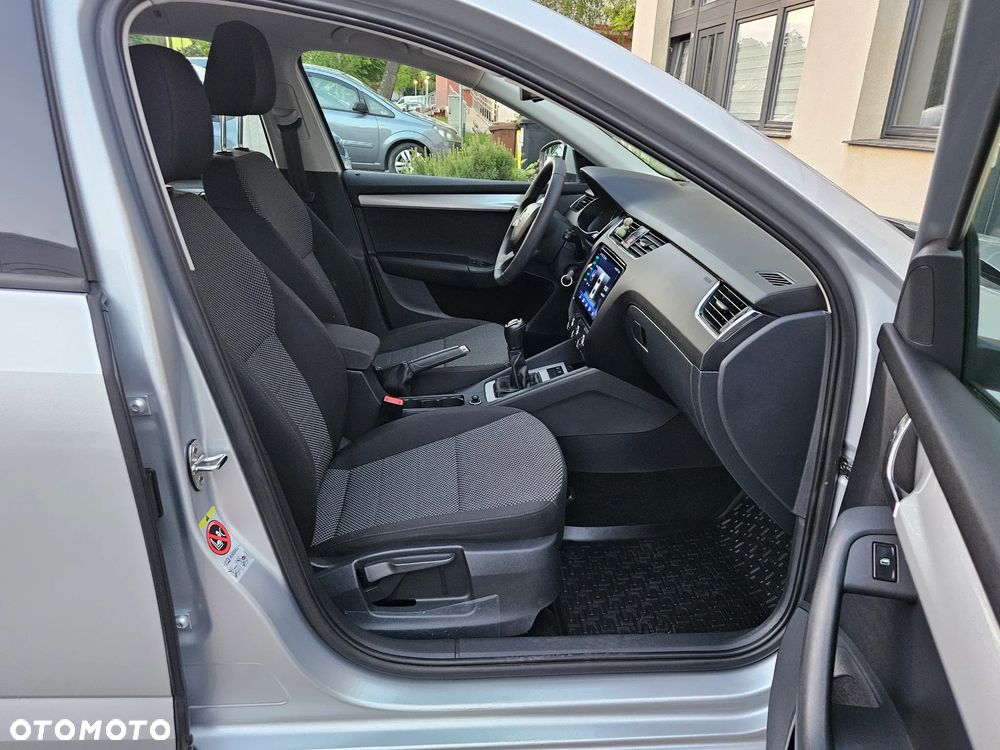 Skoda Octavia 1.6 TDI Edition - 9