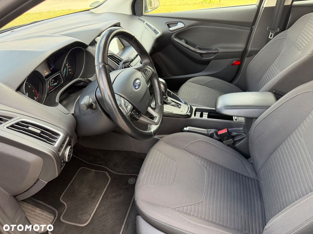 Ford Focus 1.0 EcoBoost Titanium - 10