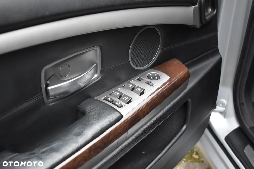 BMW Seria 7 - 27